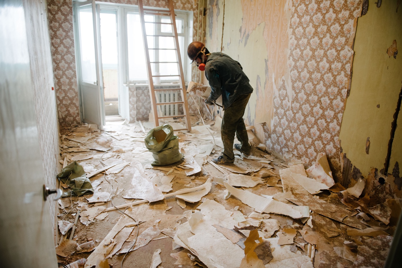 Retirada de escombros en Barcelona. Gestión de residuos de obra y reforma con rapidez y seguridad.